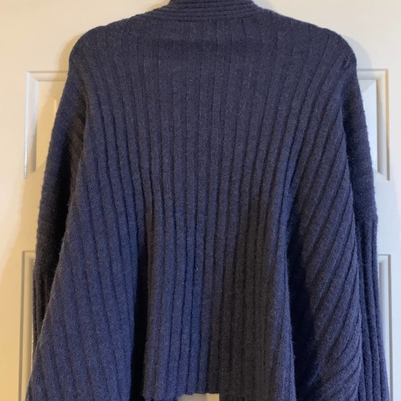 Roan + Ryan Lily Cardigan - Picture 7 of 8